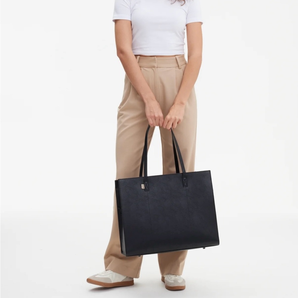 BEIS- Like New- Classic Black Work Tote Bag- Large